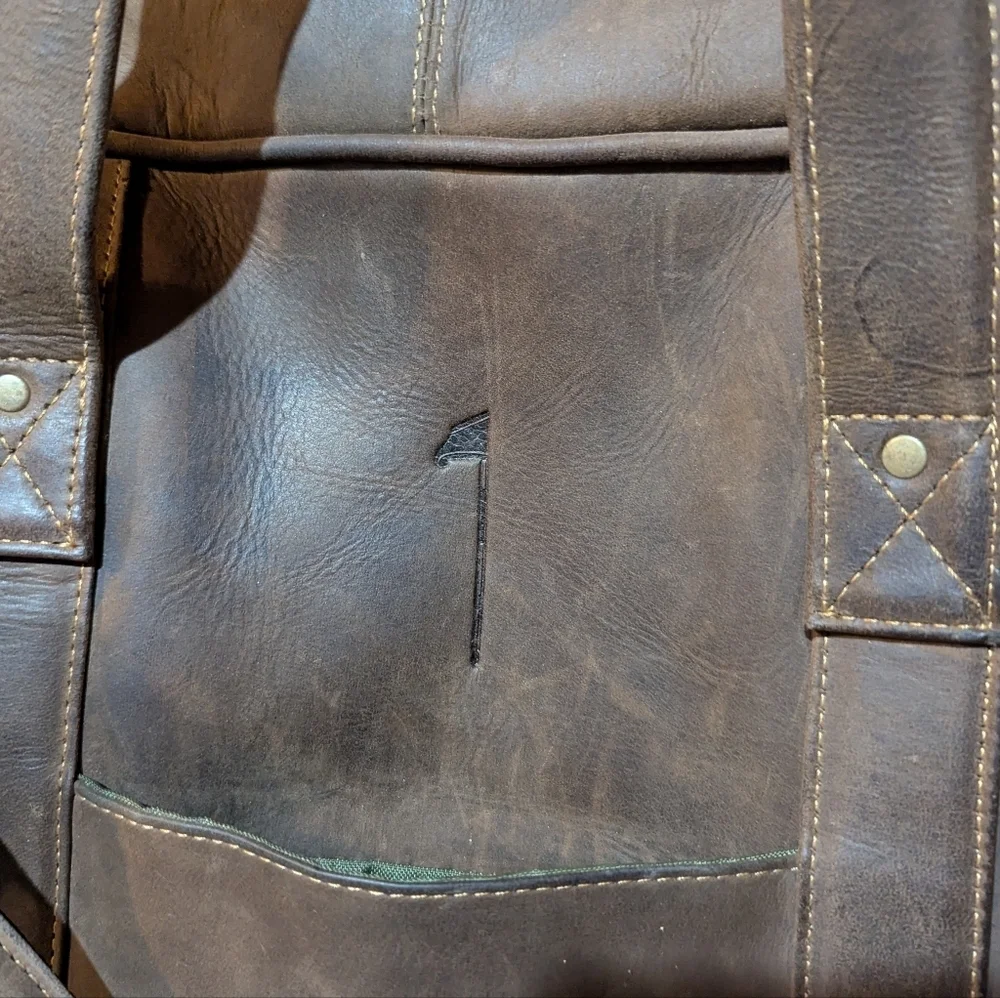 WINSTON COLLECTION Country Club Duffel Bag in Crazy Horse Leather Unisex